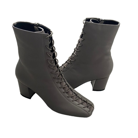 th Shoes - NEW The Feels Company Slip Sk8 Blocked Heel Bootie Gray Steampunk Witch sz 6.5